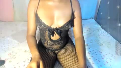 queenchloe1 online show from August 1, 6:04 am