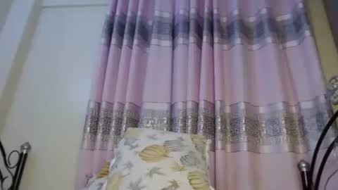 Snapshot of queendelicious1 chatting on February 8, 4:46 pm faithdoris online show from February 8, 4:46 pm