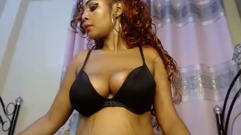 Snapshot of queendelicious1 chatting on February 3, 3:27 pm faithdoris online show from February 3, 3:27 pm