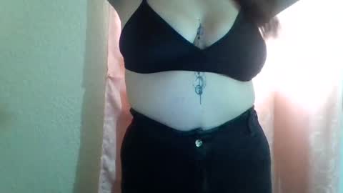 Snapshot of queenfitnnes_82 chatting on February 13, 6:59 pm queenfitnnes 82 online show from February 13, 6:59 pm