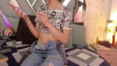 QUEENJEENN online show from February 4, 8:23 pm