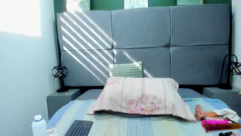 Snapshot of queenmature chatting on September 11, 9:04 pm VickyBoobss online show from September 11, 9:04 pm