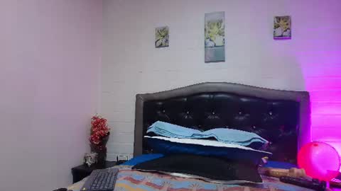 VickyBoobss online show from June 16, 7:48 pm