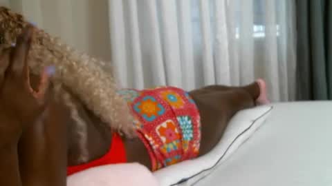 queenninaa online show from July 28, 1:32 pm
