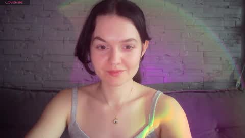 QueenOfModels online show from May 2, 3:26 pm