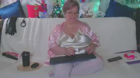 QueenPammy online show from December 21, 9:57 am