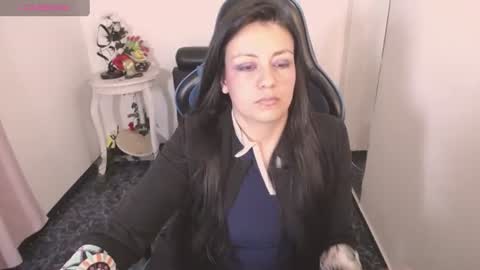 queenrose94 online show from June 25, 9:05 pm