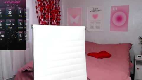 Anna online show from February 17, 8:13 am