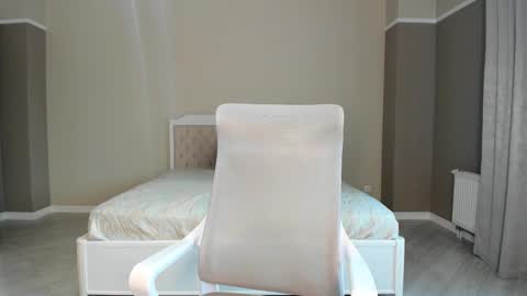 Leya online show from September 13, 9:17 am