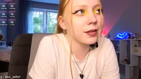 Rebecca  Becc online show from August 2, 4:54 pm
