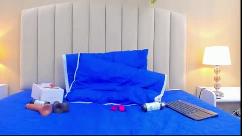 Rachel Donnelly online show from November 29, 5:00 am