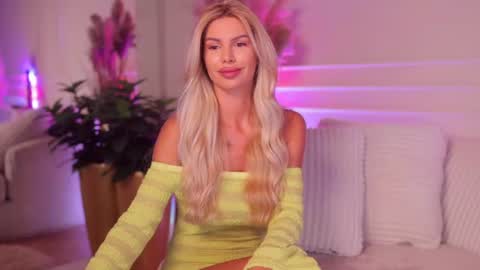 rachel_quinn_ online show from June 30, 3:50 am