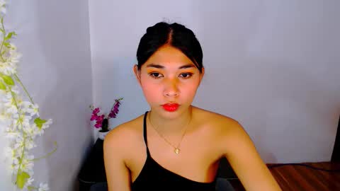 raindrizzle1706 online show from November 25, 6:53 pm