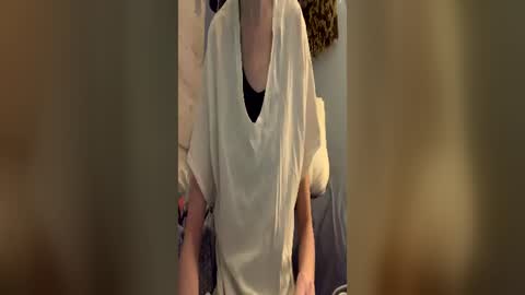 RainyDayEm online show from June 23, 4:21 am