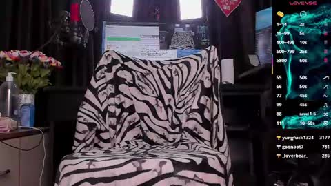 Laura online show from July 20, 10:39 am