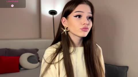 Luna online show from March 15, 2:08 pm