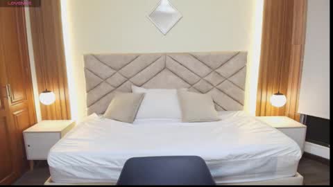 Raquel online show from February 24, 12:15 pm