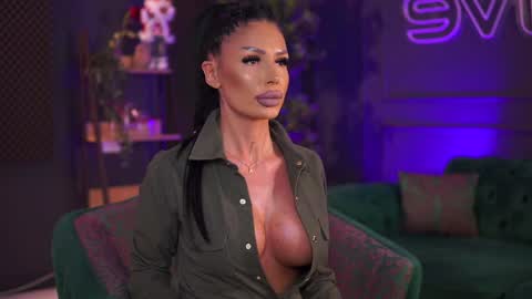 Snapshot of raquellevon chatting on December 29, 7:11 pm Raquelle online show from December 29, 7:11 pm