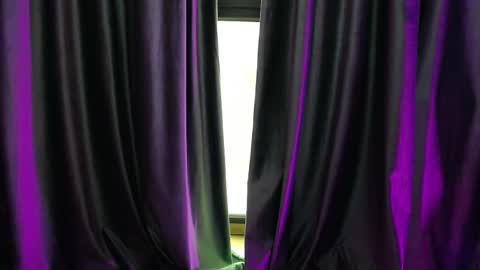 Raven Foxxy online show from January 19, 6:42 am