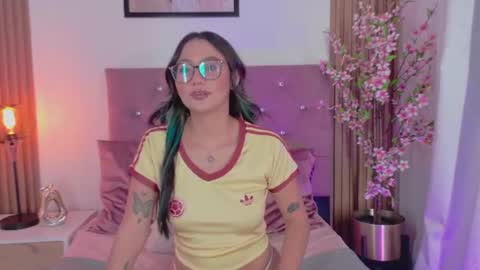 ravena_queen online show from July 7, 6:43 pm