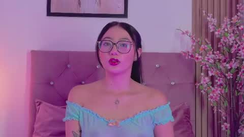 ravena_queen online show from August 1, 2:02 am