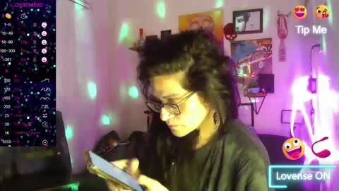 Snapshot of ravenandsin chatting on January 6, 10:26 pm Raven online show from January 6, 10:26 pm