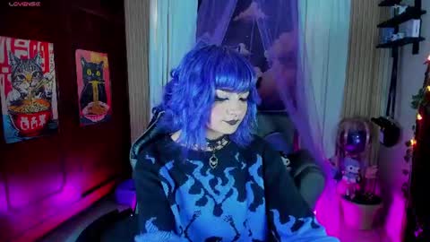 ravencollen online show from June 19, 9:51 pm