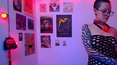 ravendarkness_ online show from March 1, 12:32 am