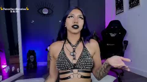 Raven Witch online show from June 25, 8:54 pm