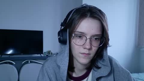 Ray-Ray online show from May 31, 5:52 pm