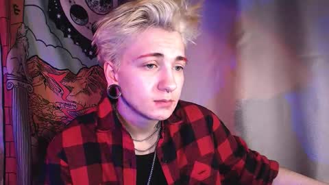 Ray online show from March 28, 7:24 pm