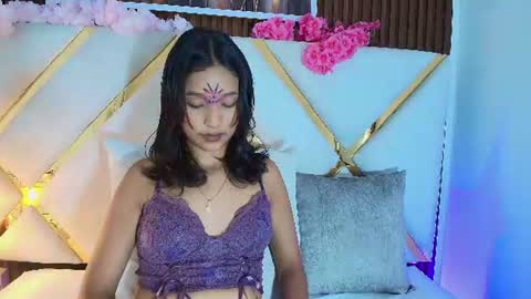 DONCELLA online show from July 6, 7:27 pm