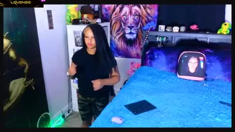 realgoddessdream online show from July 9, 12:13 am