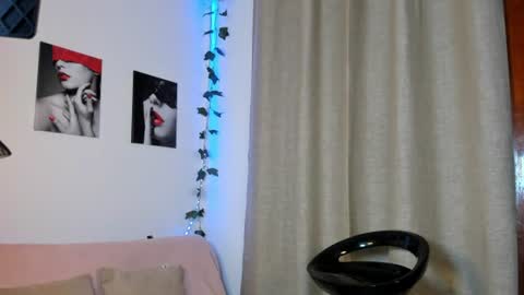 Rebeca Marchetti online show from July 14, 8:57 pm