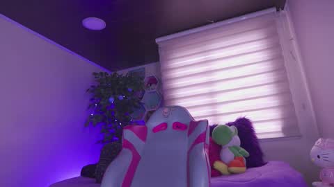 Rebeca  online show from March 12, 5:59 pm