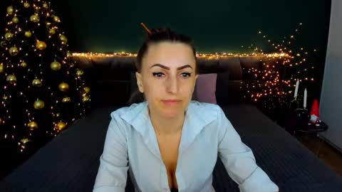 rebecca_diamonds online show from December 22, 6:38 am
