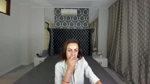 Snapshot of rebecca_diamonds chatting on October 6, 5:46 am rebecca_diamonds online show from October 6, 5:46 am