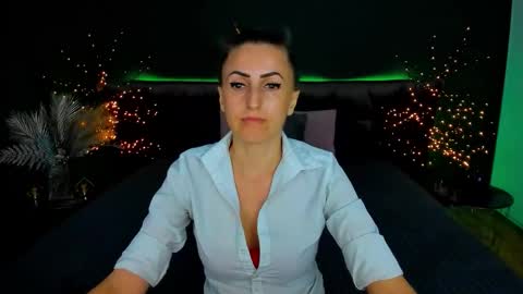 Snapshot of rebecca_diamonds chatting on September 15, 5:49 am rebecca_diamonds online show from September 15, 5:49 am