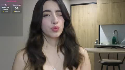 rebeccawhite_meow online show from September 18, 5:28 am