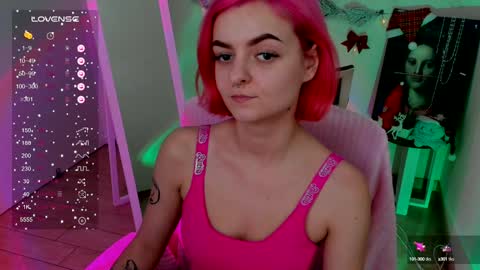 Snapshot of red_bestie_ chatting on December 30, 1:58 pm Bestie online show from December 30, 1:58 pm