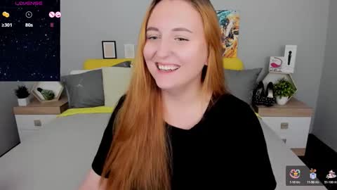 Snapshot of red_naughtyfox chatting on September 14, 6:17 pm Lessy Fox online show from September 14, 6:17 pm