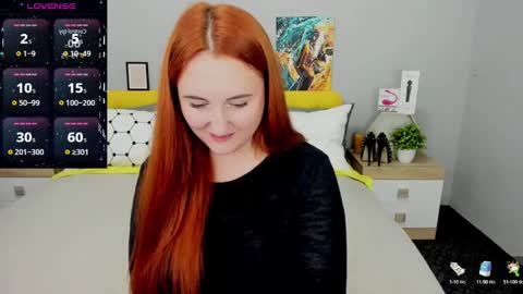 Snapshot of red_naughtyfox chatting on December 26, 4:04 pm Lessy Fox online show from December 26, 4:04 pm