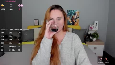 Snapshot of red_naughtyfox chatting on September 28, 6:24 pm Lessy Fox online show from September 28, 6:24 pm