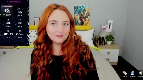 Snapshot of red_naughtyfox chatting on January 5, 4:48 pm Lessy Fox online show from January 5, 4:48 pm