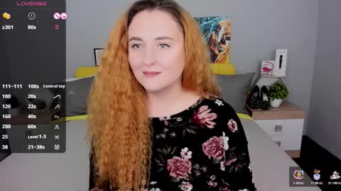 Snapshot of red_naughtyfox chatting on October 23, 5:41 pm Lessy Fox online show from October 23, 5:41 pm