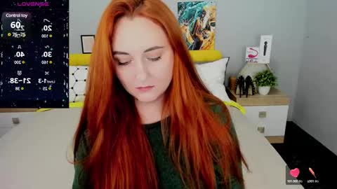 Snapshot of red_naughtyfox chatting on December 24, 3:58 pm Lessy Fox online show from December 24, 3:58 pm