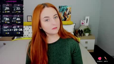 Snapshot of red_naughtyfox chatting on January 19, 4:36 pm Lessy Fox online show from January 19, 4:36 pm