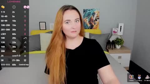 Snapshot of red_naughtyfox chatting on October 28, 10:58 pm Lessy Fox online show from October 28, 10:58 pm