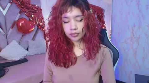 red_pandaa online show from February 15, 4:04 am