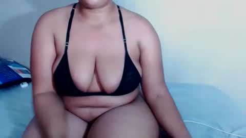 redbonexx22 online show from March 1, 8:47 am